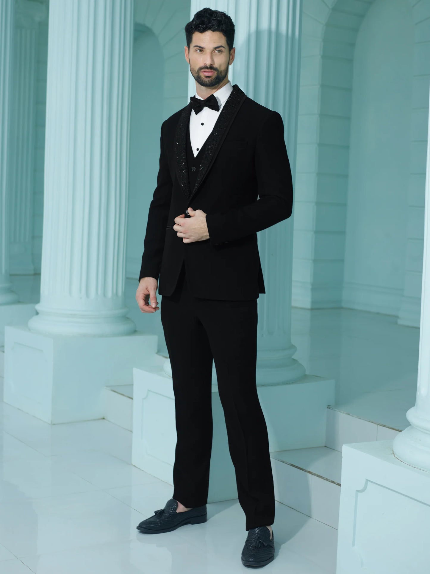 Suave Layered Lapel Black Suit