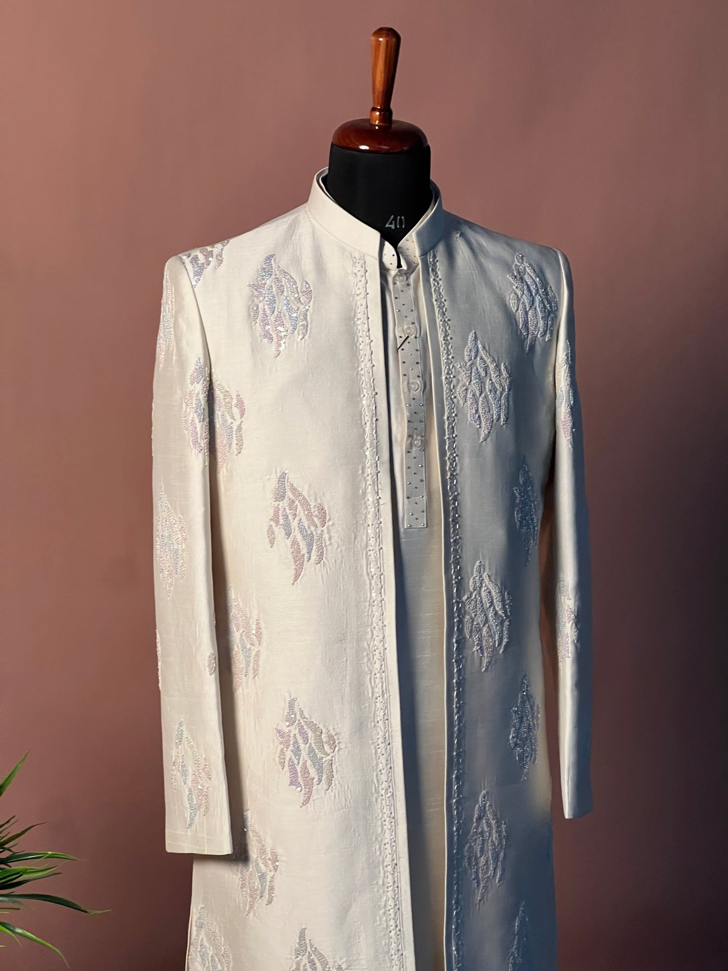 Ivory Embroidered Sherwani Set with Thread and Mirror Accents