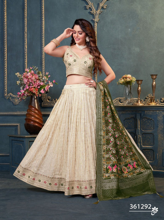 Off-White Lehenga Set with Contrast Dupatta