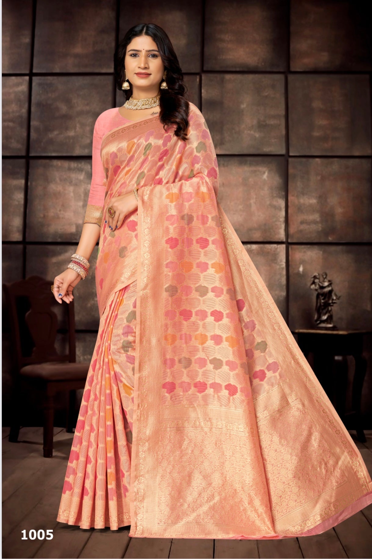 Pink Blended Floral Woven Saree with Contrast Border