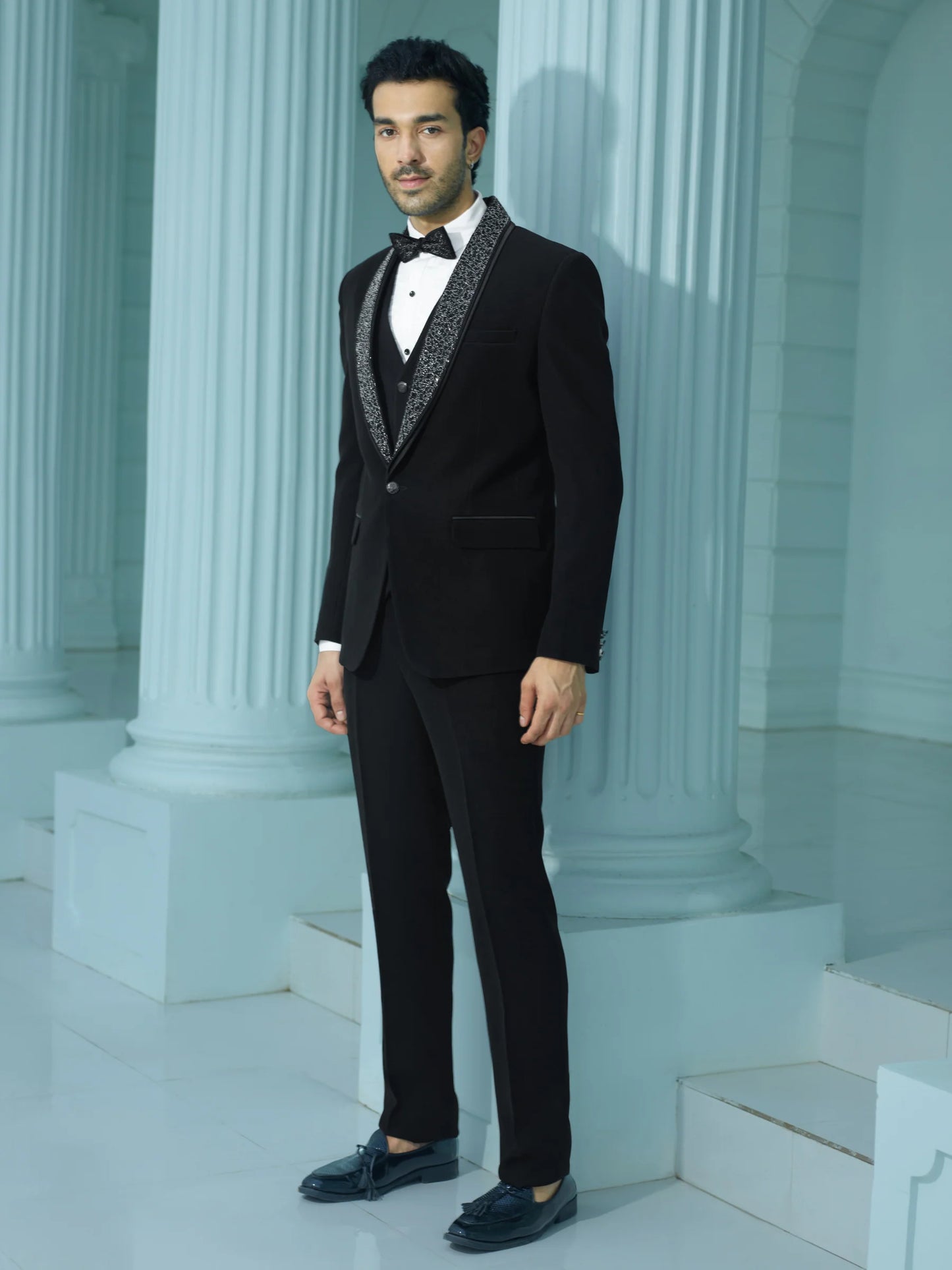 Sleek Black Suit with Embellished Lapel