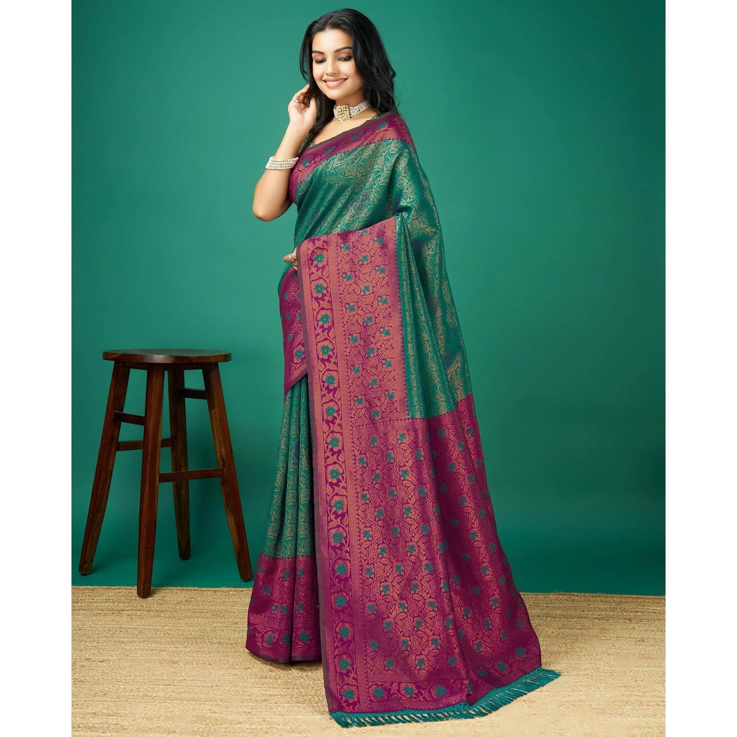 Rama Green Zari Woven Banarasi Silk Saree