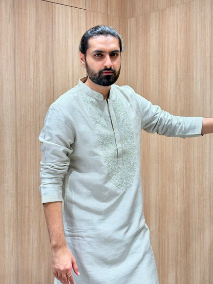 Classic Off-White Kurta with Elegant Embroidery