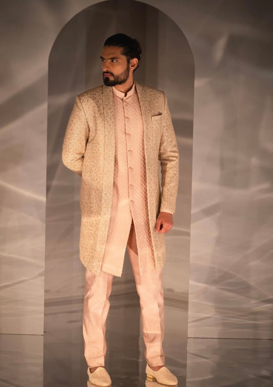 Peach Delight: Effortless Elegance in Indo-Western