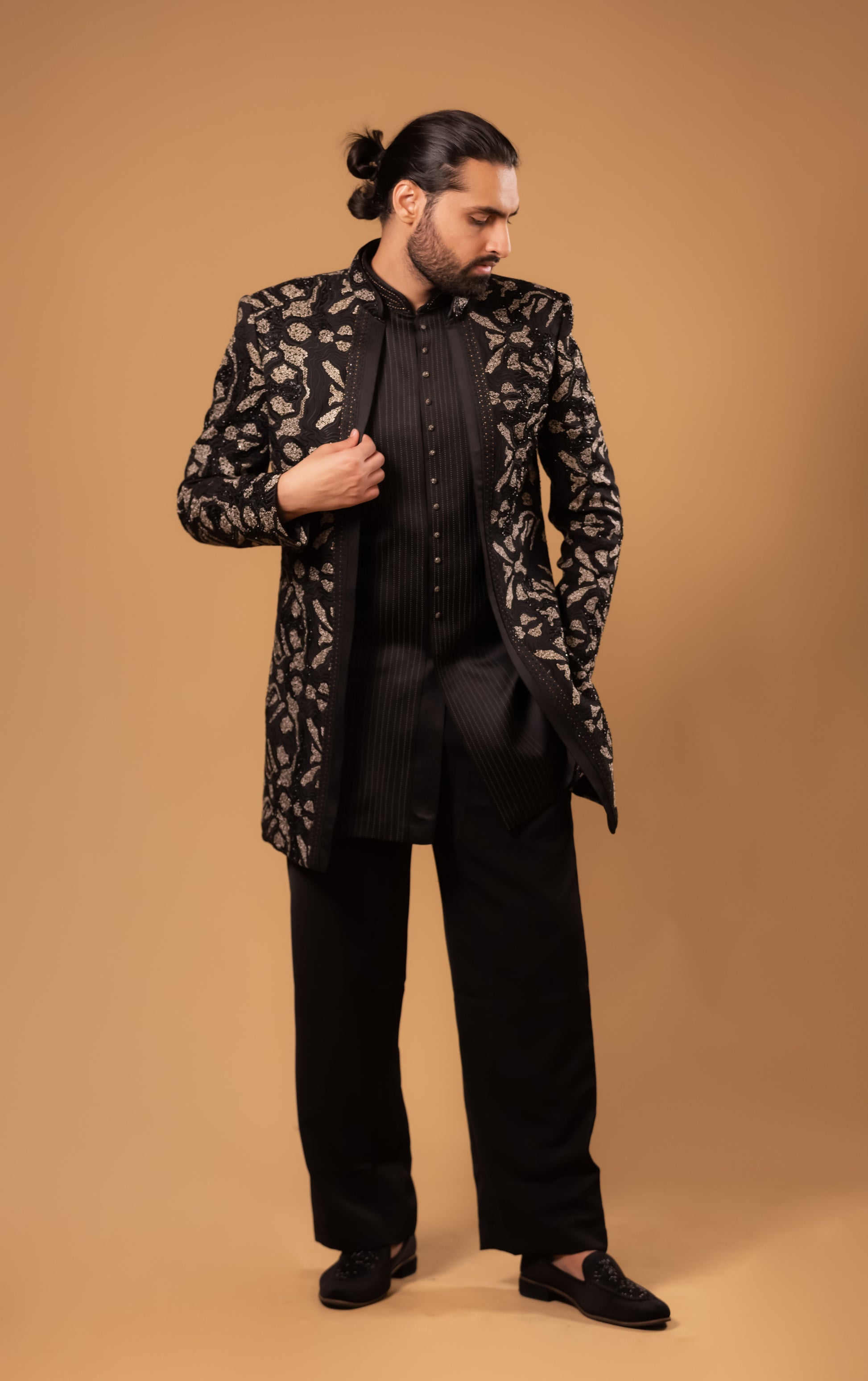 Midnight Black & Antique Gold Embroidered Indo-Western Jhalak Kalpi Midnight Black & Antique Gold Embroidered Indo-Western Jhalak Kalpi