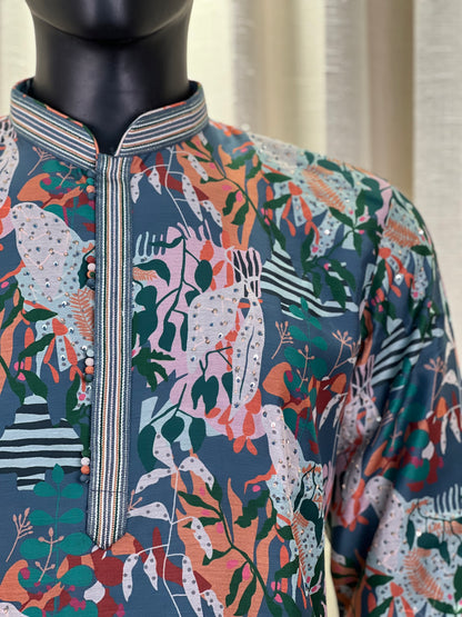 Teal Green Printed Kurta with Abstract Jungle Motifs and Contrast Detailing