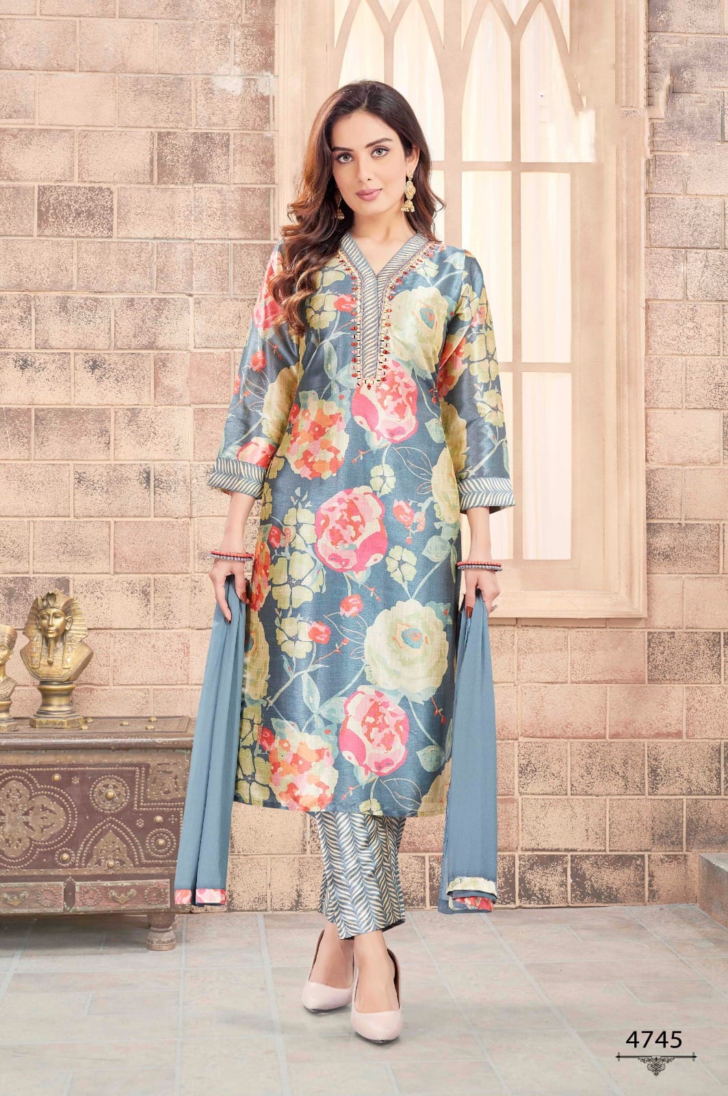 Silver Multi-Printed Kurti Pant